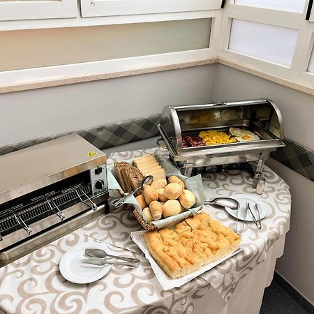 Albergo Villa Denny Rimini Eksteriør billede
