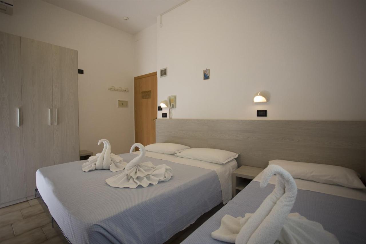 Albergo Villa Denny Rimini Eksteriør billede