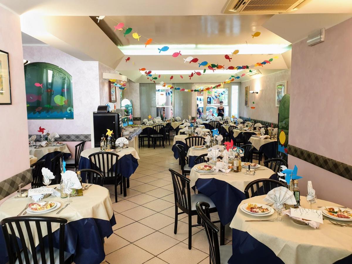 Albergo Villa Denny Rimini Eksteriør billede