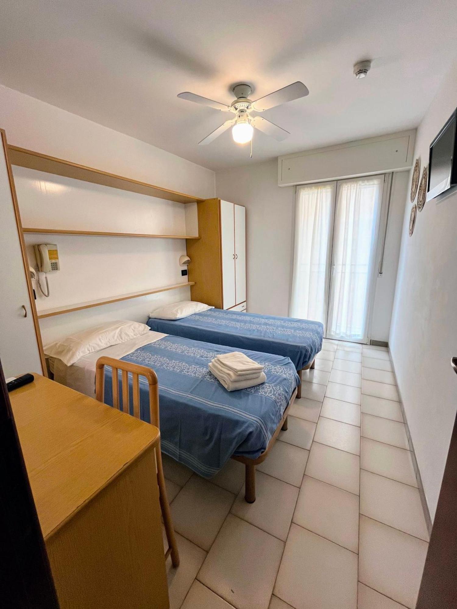 Albergo Villa Denny Rimini Værelse billede