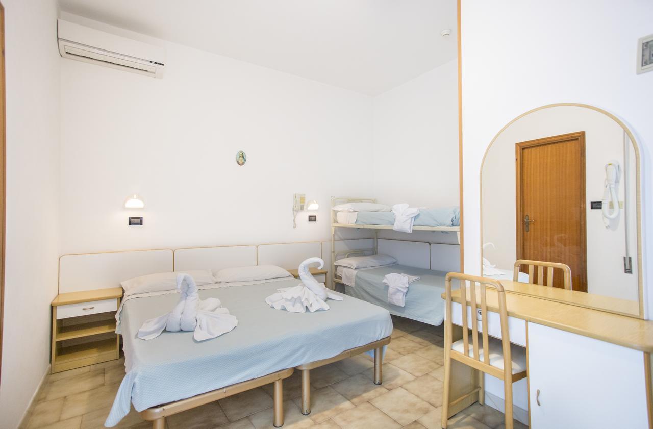Albergo Villa Denny Rimini Eksteriør billede