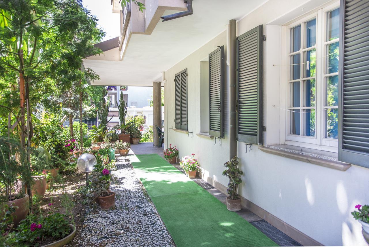 Albergo Villa Denny Rimini Eksteriør billede